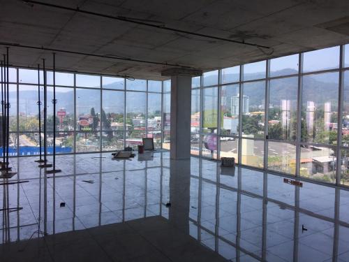 WINDOW18